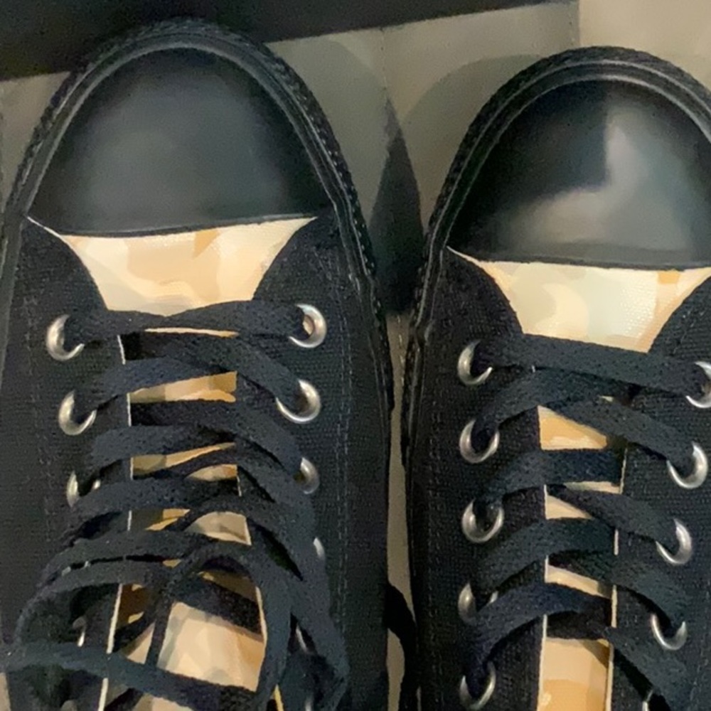 NWT NEW IN BOX CONVERSE CAMO DETAIL ASSORTED SIZE - Picture 8 of 8